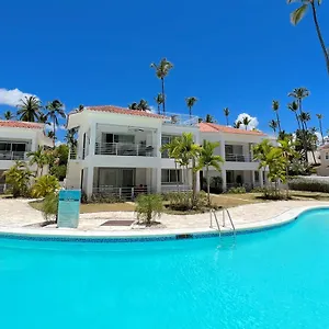 Terrazas Vip Pool Club & Punta Cana